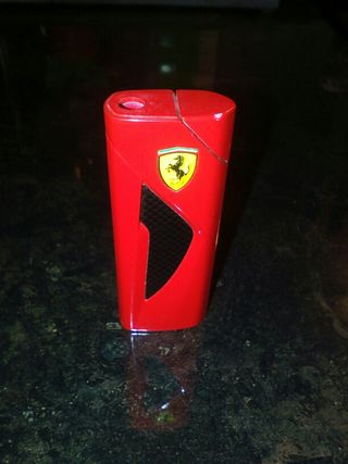 Mechero ferrari